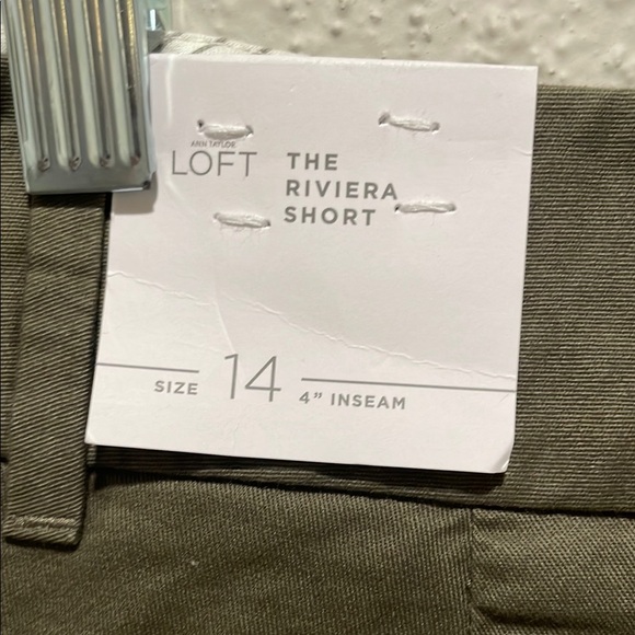 LOFT Green Bermudas Cotton Blend Mid-Length - Picture 3 of 4